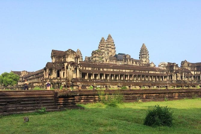 Angkor Wat 2 Days and a Half Temples & Tonle Sap-Small Group Tour - Comfort, timing, and the stuff that makes the difference