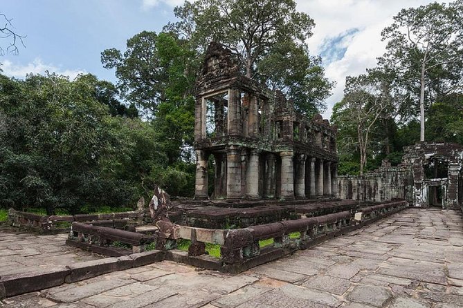 Angkor Wat 3-Day Temple Tours - Day 2: Roluos Group’s early capitals and Kampong Phluk on stilts