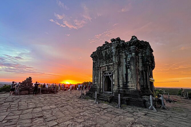 Angkor Wat 5-Day Guided Tour & Preah Vihear - Day 2: Kulen Waterfalls, Banteay Srei Pink Sand, And Smaller Temple Calm