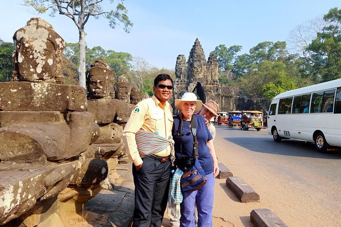 Angkor Wat & Banteay Srey Tour - Banteay Samre: a simpler Hindu temple finish near East Baray