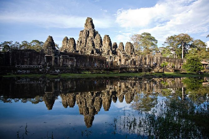 Angkor Wat Day Tours And Sunset - Banteay Kdei and Bayon: monk cells and smiling faces