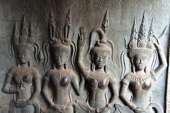 Angkor Wat Full-day Private tour - Banteay Srei: the pink stone Ladies Temple with standout carvings