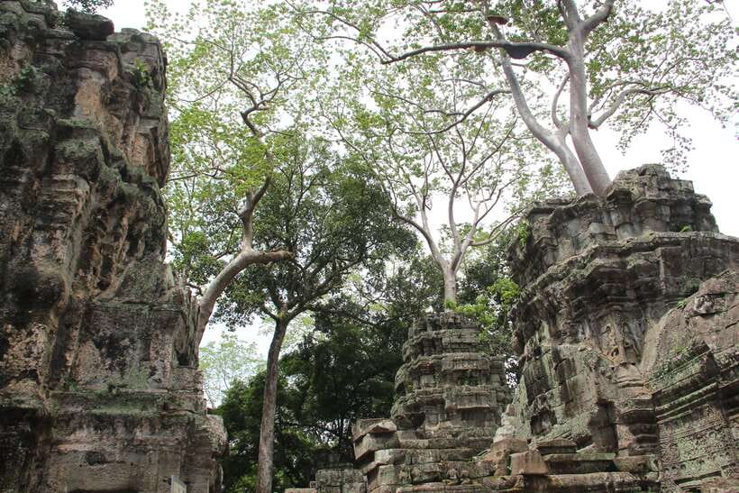 Angkor Wat Full-Day Private Tour with Sunset - Angkor Wat at 1:30 PM, time to notice the big structure
