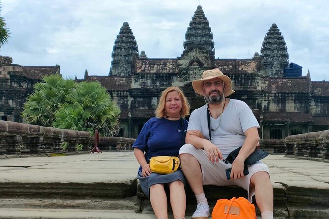 Angkor Wat full Day 'Small Group with sunset & Tour Guide - Ta Prohm: the Tomb Raider temple and the real photo challenge