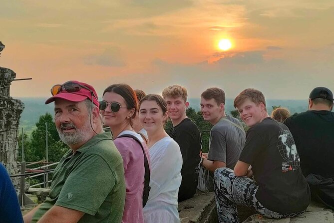 Angkor Wat full Day 'Small Group with sunset & Tour Guide - Pickup, start time, and what 8 to 9 hours really means