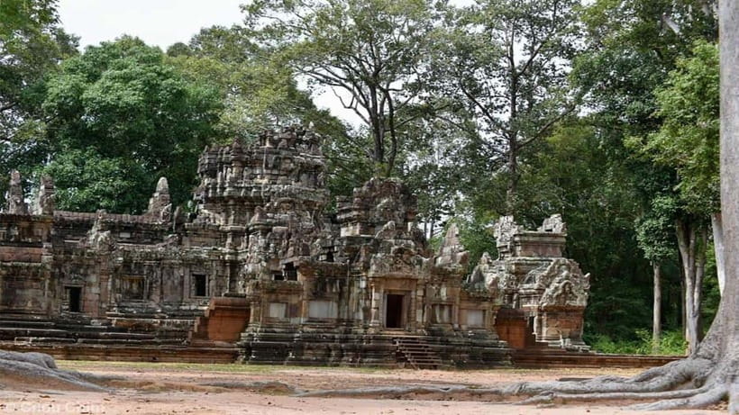 Angkor Wat Guided Sunrise Tour - Angkor Wat at Sunrise: Towers, Lotus Pond, and Guided Meaning