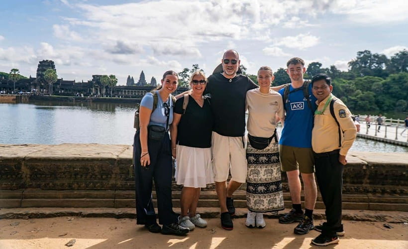 Angkor Wat: Guided Vespa Tour / Tuk Tuk or Car - Lunch, drinks, and comfort, the non-glamorous stuff that counts