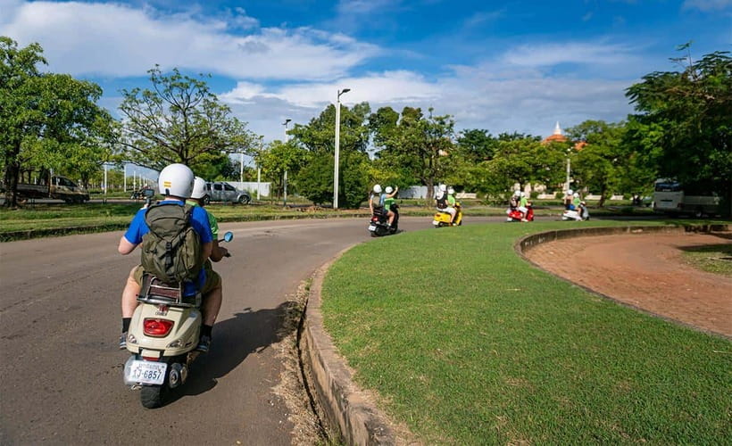 Angkor Wat: Guided Vespa Tour / Tuk Tuk or Car - Elephant Terrace and hidden-trail moments you might miss alone
