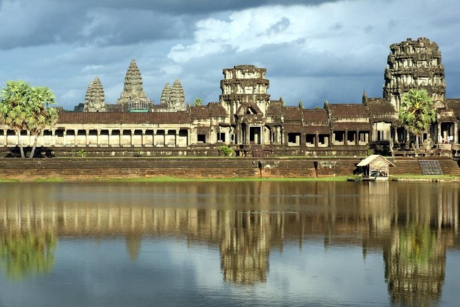 Angkor Wat Private Tour in a Tuk Tuk - 8:00 am Pickup, Water, and the Guide-Driver Team Effect