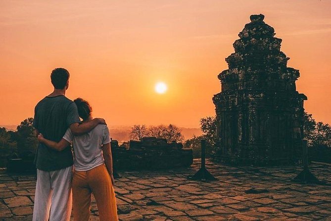Angkor Wat Private Tour with English Speaking Driver, NO guide - Vehicle and comfort: tuk tuk vs AC minivan