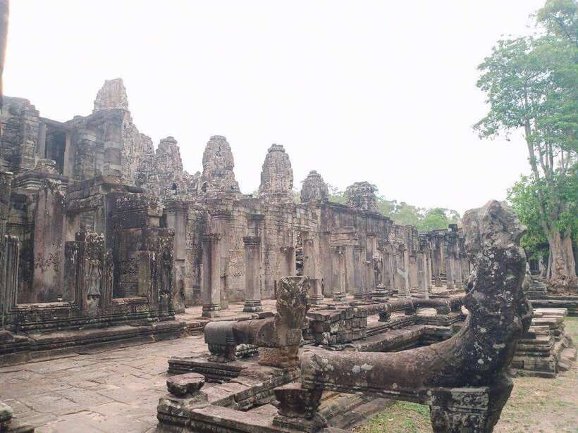 Angkor Wat, Small Circuit Private Tour with Banteay Srei - Along the Way: Rice Paddies, Villages, and a Palm Sugar Stop