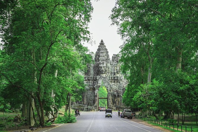 Angkor Wat Small-Group Sunrise Tour from Siem Reap - Price and value: $39 plus the required park ticket