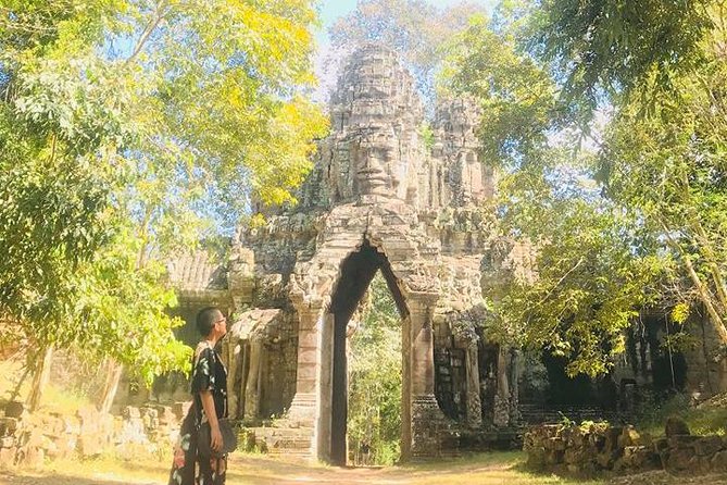 Angkor Wat Small-Group Sunrise Tour from Siem Reap - Angkor Wat at sunrise: what you should look for