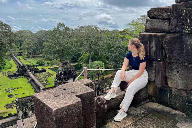 Angkor Wat Small Group Tour and Sunset with Lunch Included - Lunch at a local restaurant, then palm cake and palm sugar