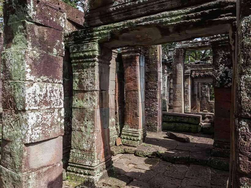 Angkor Wat Small Tour With Private Tuk Tuk - Bayon and Takeo: two more stops that keep the route moving