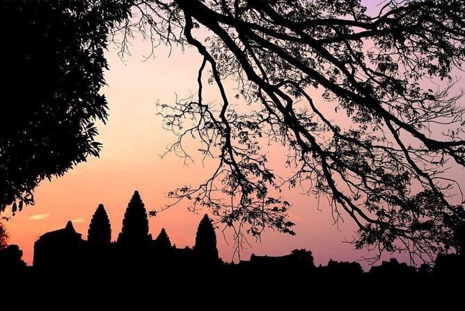 Angkor Wat Sunrise & 3 Main Temples with Breakfast – Small Group - Angkor Wat at sunrise: what to watch beyond the crowds