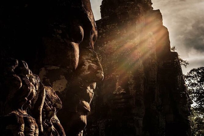 Angkor Wat Sunrise & 3 Main Temples with Breakfast – Small Group - Bayon Temple: those 200 Lokeśvara faces and the story behind them