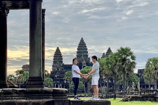 Angkor Wat Sunrise & 3 Main Temples with Breakfast – Small Group - Ta Prohm: photo-friendly ruins with heat on the clock