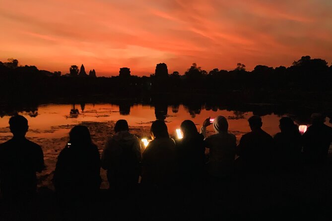 Angkor Wat Sunrise and Angkor Thom Sunset Tour - Ta Prohm and Banteay Kdei: two temples with totally different vibes