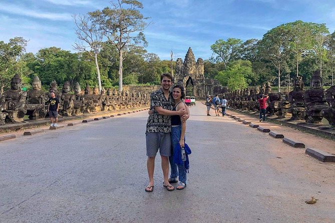 Angkor Wat Sunrise Experience with Breakfast - Comfort and pacing: air-conditioning, water, towels, and a tight 8-hour day