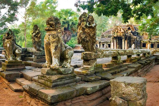 Angkor Wat: Sunrise or Sunset Tours with Tuk Tuk - Ta Keo: fast stop, strong architecture in sandstone