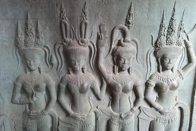 Angkor Wat Sunrise & Small Circuit Tour - Sunrise at Angkor Wat, starting around 4:30am