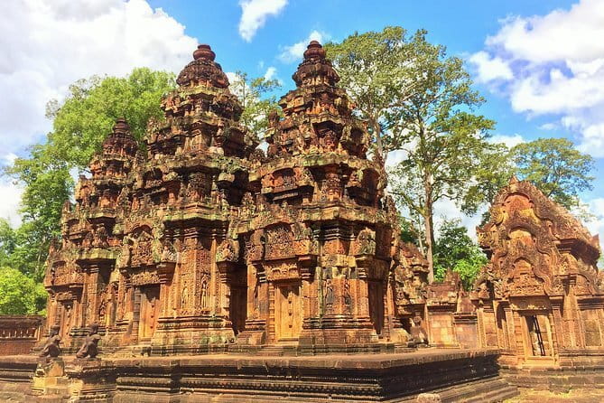Angkor Wat Sunrise Small-Group 1-Day Tour from Siem Reap - Baphuon: climb for the view, pace yourself on the stairs