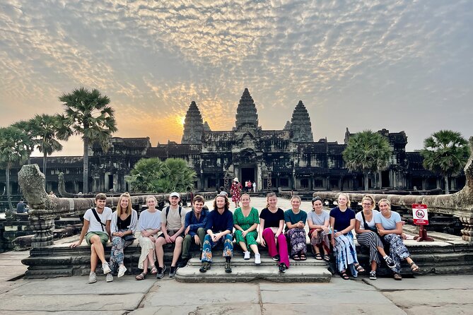 Angkor Wat Sunrise Small Group Tour With Breakfast - Getting to Angkor Wat Before the Crowds (and Before the Sun)