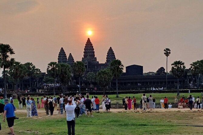 Angkor Wat Sunrise Tour - Why the 4:30 am sunrise timing matters more than you think