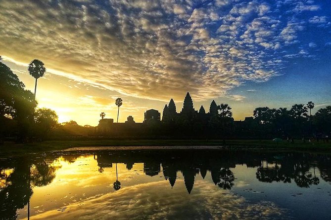 Angkor Wat Sunrise tour with Small - Group and Guide tours - Ta Prohm and the Jungle Feel of the Tomb Raider Temple