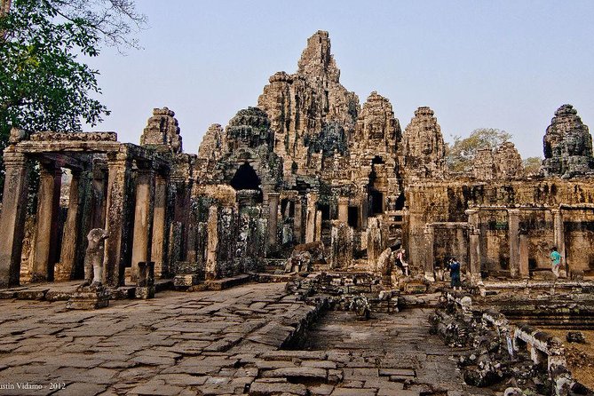 Angkor Wat Sunset Tour - Baphuon and the view terraces: where steep stairs meet strategy