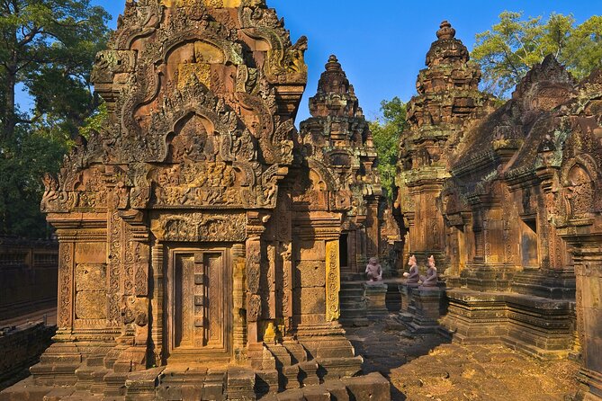 Angkor Wat, Ta Promh, Banteay Srei, Bayon temples Private Tour - Bayon Temple and Angkor Thom: The Faces and the Capital