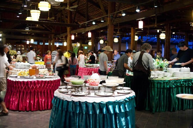 Apsara Dance Performance Including Buffet Dinner and Hotel Pickup - Getting to Amazon Angkor Restaurant: the 6pm tuk-tuk plan