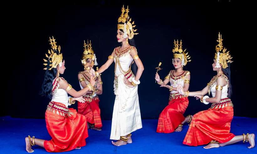 Apsara Dance Show with Dinner by Tuk-Tuk Roundtrip Transfer - Price and logistics: is $19 good value?