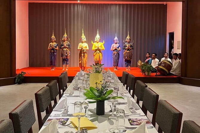 Apsara Dancing Show with Buffet Dinner Free Hotel Pick up - The Apsara performance: what to watch during the live show