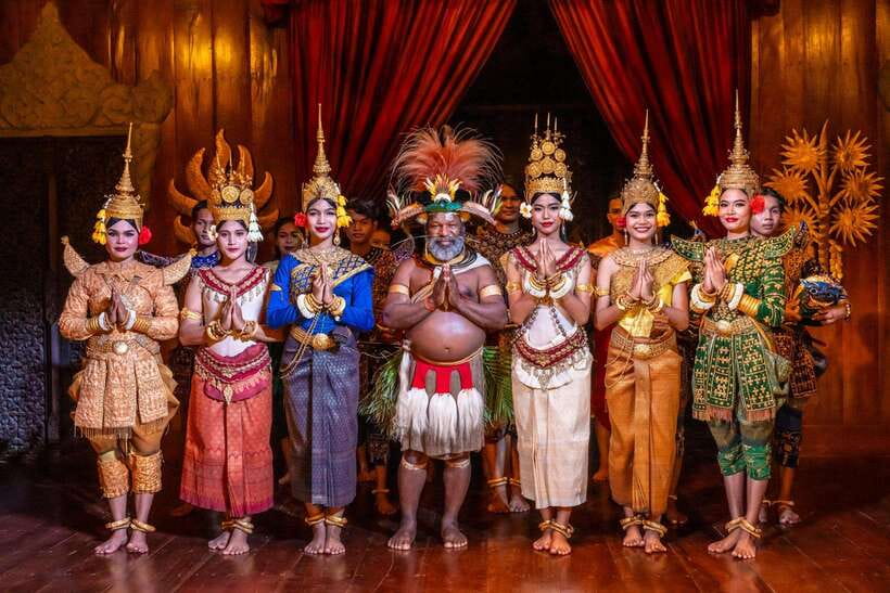 Apsara Theater Performance include dinner & Hotel pick up - The 7:30 PM start, five show sets, and how the pacing feels