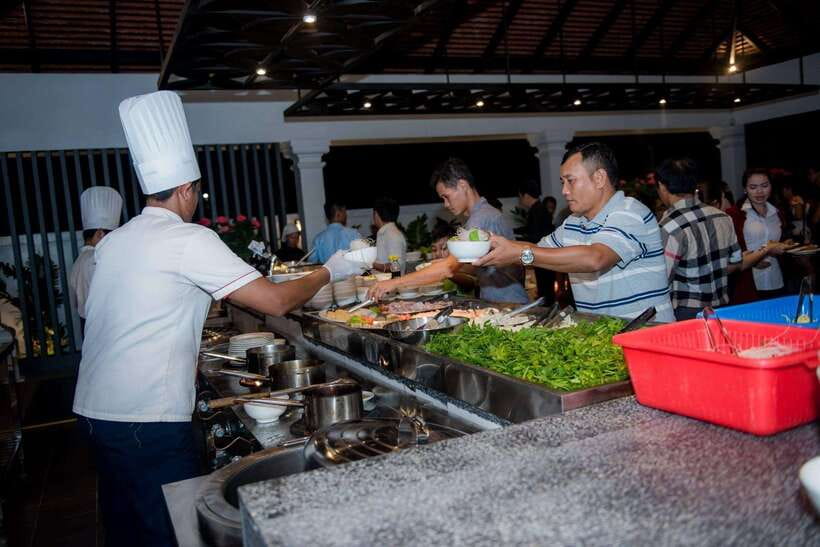 Apsara Traditional Dances & Local Buffet with Tuk-Tuk Ride - Price and Value: Why $22 Can Make Sense
