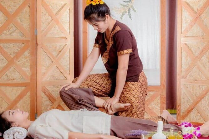 Aromatherapy Apsara Indulgence Massage in Siem Reap - Aromatherapy Oils: Smell, Sensation, and Muscle Tension Relief