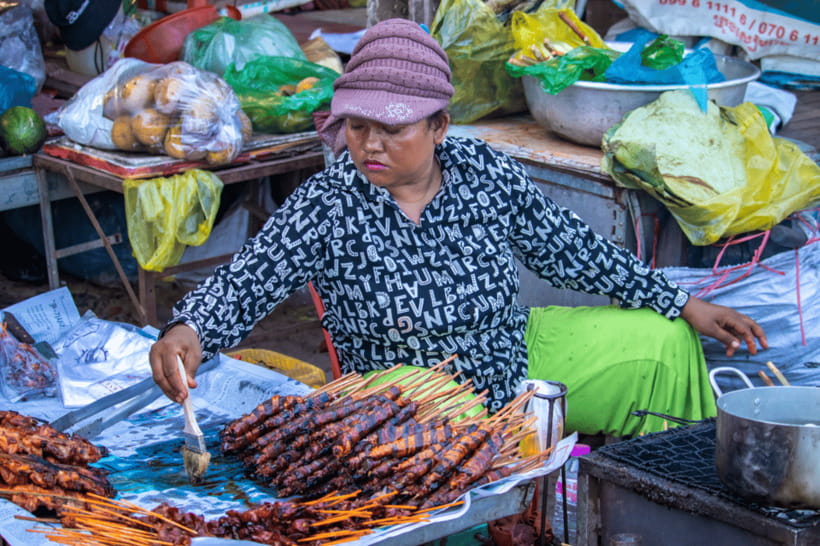 Authentic Siem Reap: Tuk Tuk Countryside and Sunset Tour - Rice wine distillation, snacks, and the farm cycle that keeps going