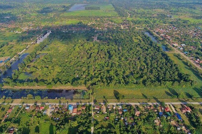 Banteay Chhmar Temple & Silk Farm Private Day Trip from Siem Reap - Angkor Silk Farm: See How Silk Actually Gets Made