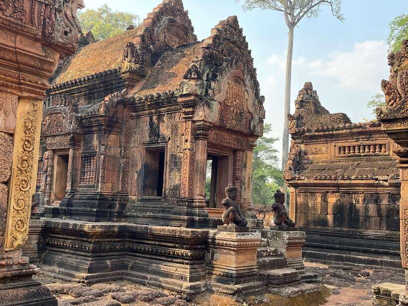 Banteay Srei, Kulen Waterfall & Beng Mealea Small-Group Tour - Peng Chruonh cliff viewpoint: the short detour that changes the whole day