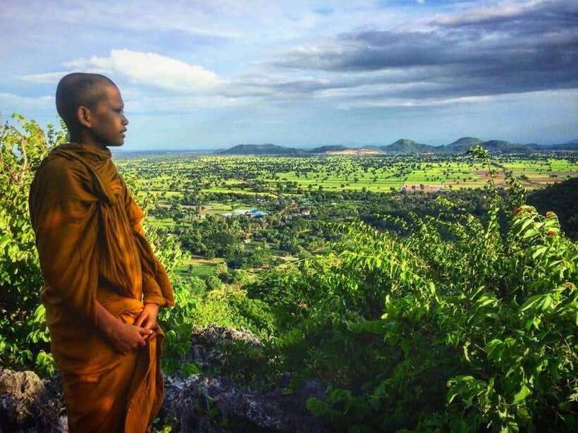 Battambang: Bamboo Train, Bat Cave, Killing Cave by Tuk Tuk - Bat Cave at Dusk: The One Moment That Changes the Day