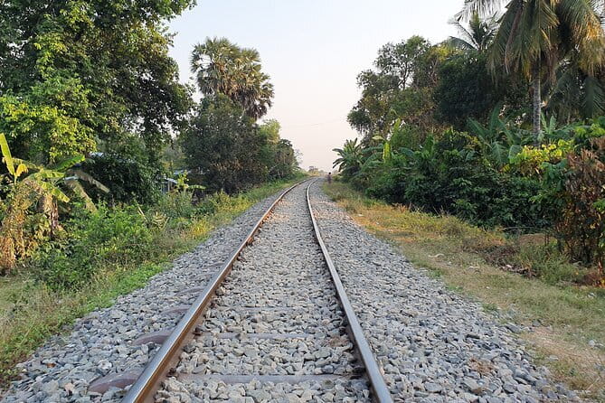 Battambang City and Country side Full day Tour - Battambang city: French colonial buildings and the market stop that sets the tone