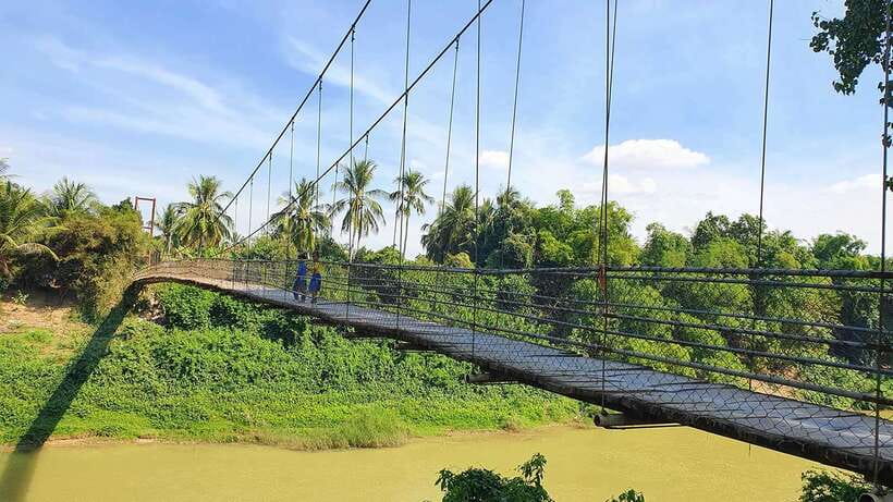 Battambang: Tuk-Tuk, Bamboo Train, Killing/Bat Caves, Sunset - Getting Oriented in Battambang by Tuk-Tuk