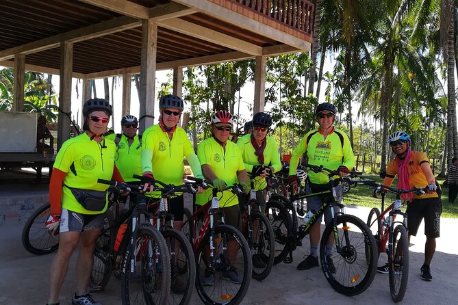 Biking Explore Banteay Srei & Kbal Spean - Comfort and logistics that keep the day enjoyable