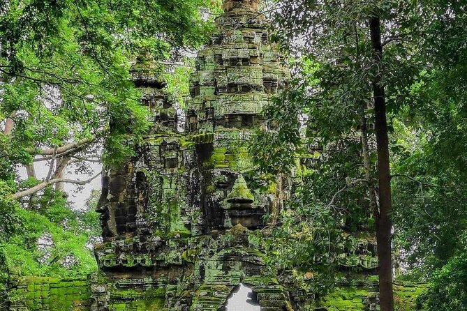Biking Tour in Angkor Wat, Angkor Thom Ancient Capital, Ta Promh - Stop 3: Angkor Thom, Victory Gate to Bayon and the terraces