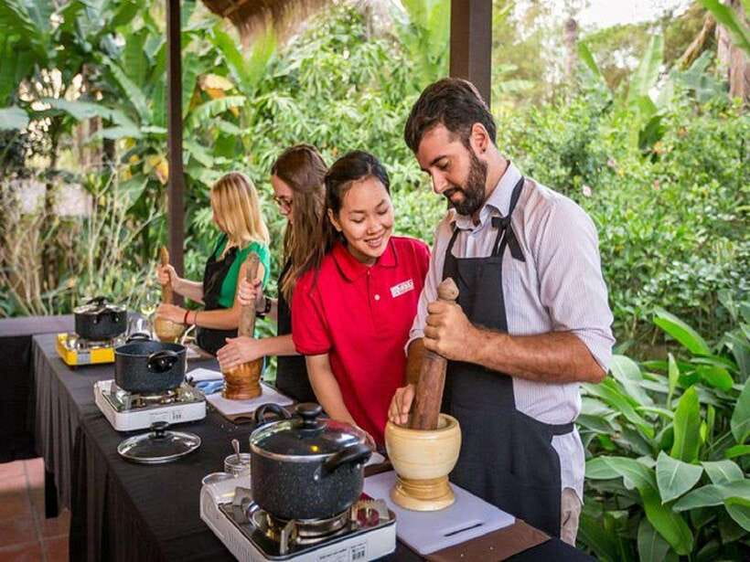 Cambodian Cooking Class - The market stop: where your dinner starts before the stove