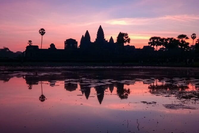 Classic Angkor Wat Sunrise Full Day Private Guide Tour - Key highlights to look for