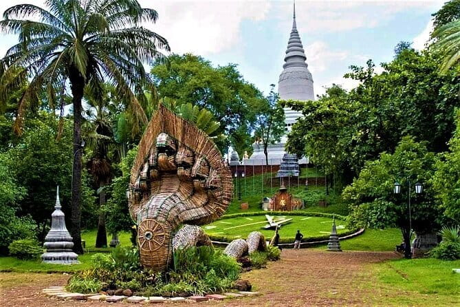 Day Trip from Sihanoukville to Phnom Penh for Cruise Passengers - Lunch, Heat, and Comfort: How to Survive a 9 to 10 Hour Schedule