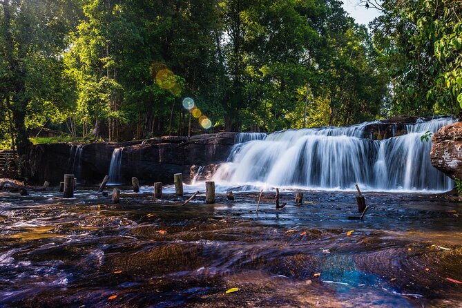 Day Trip to Phnom Kulen Mountain from Siem Reap - Lunch at the private hut: what’s included and why it helps the day